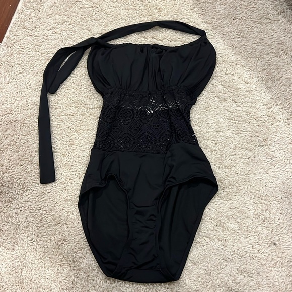 La Vie En Rose One Piece Bathing suit. Size small. Black. - Picture 1 of 1